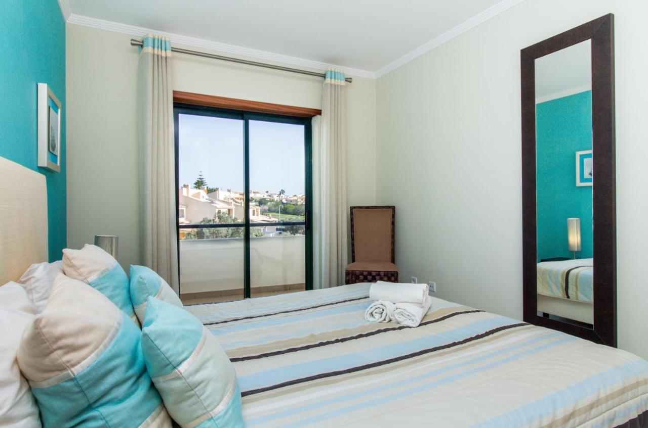 Family Apartment - Pool And Garden & Playground & Beach & Albufeira Kültér fotó