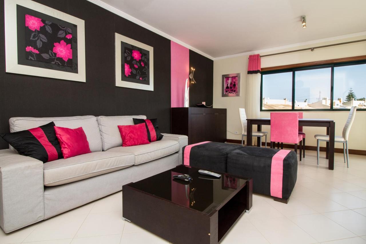 Family Apartment - Pool And Garden & Playground & Beach & Albufeira Kültér fotó
