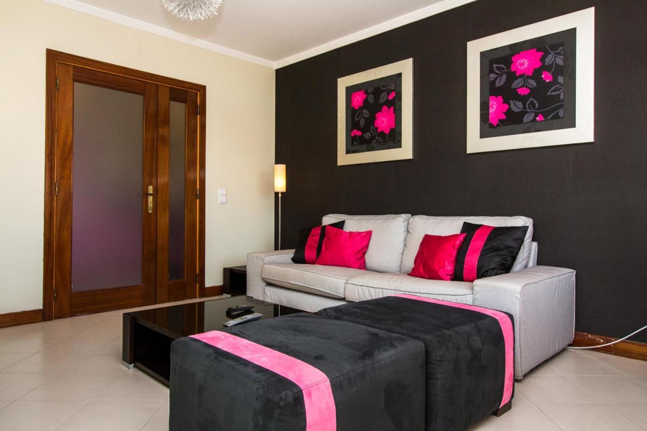 Family Apartment - Pool And Garden & Playground & Beach & Albufeira Kültér fotó
