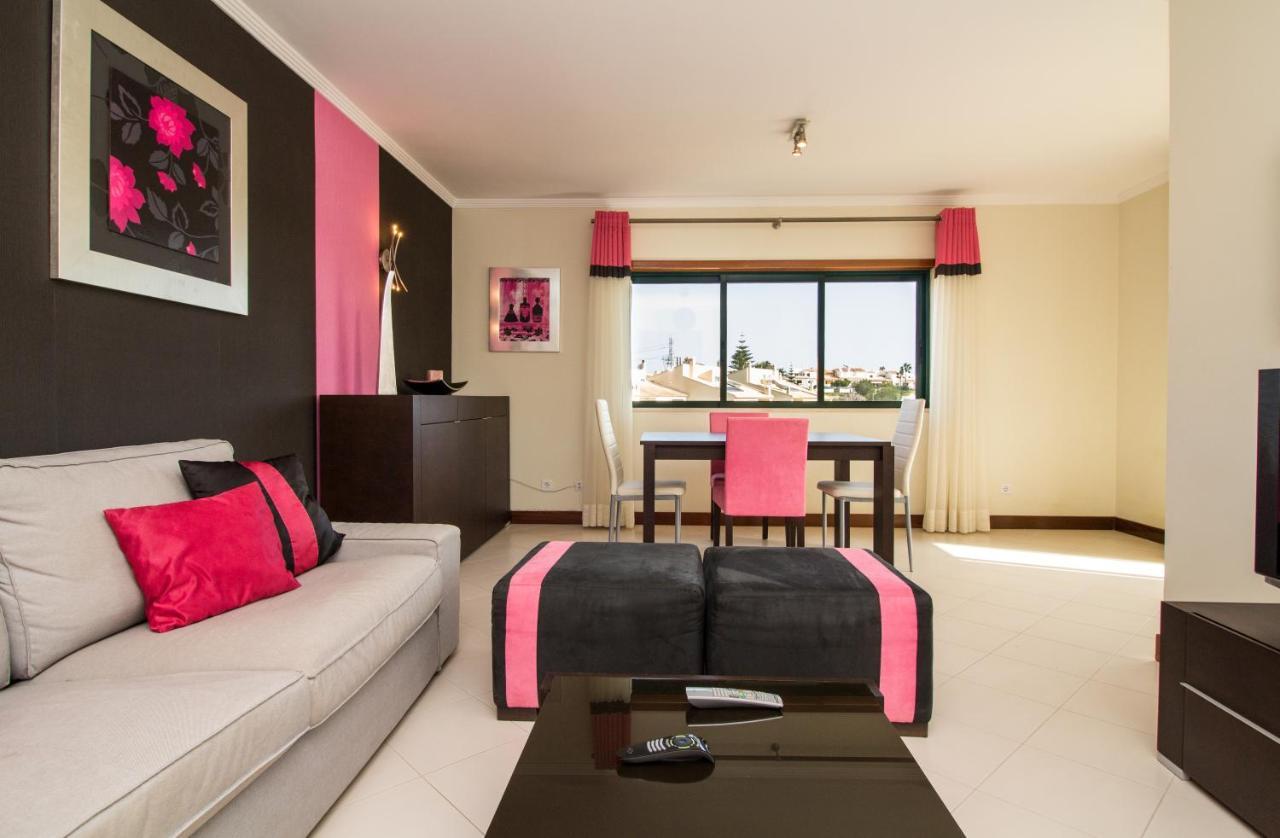 Family Apartment - Pool And Garden & Playground & Beach & Albufeira Kültér fotó
